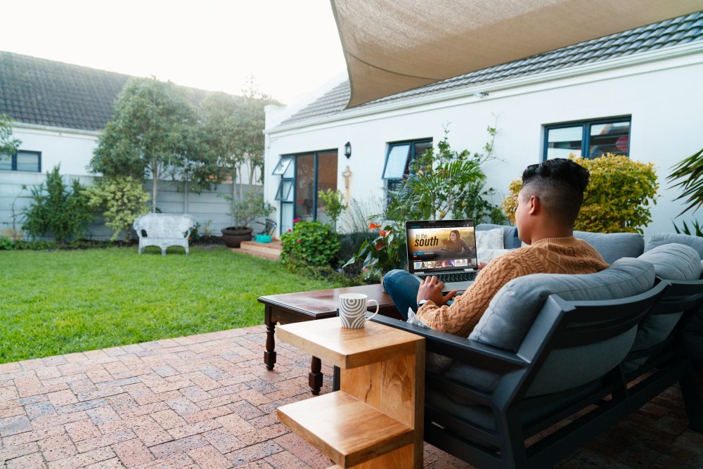 Backyard Living Studio